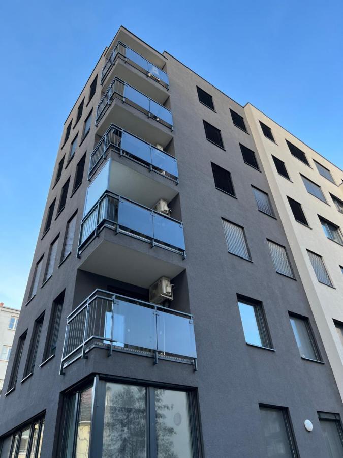 Elegant Escape Apartment II - City Centre Bratislava Dış mekan fotoğraf