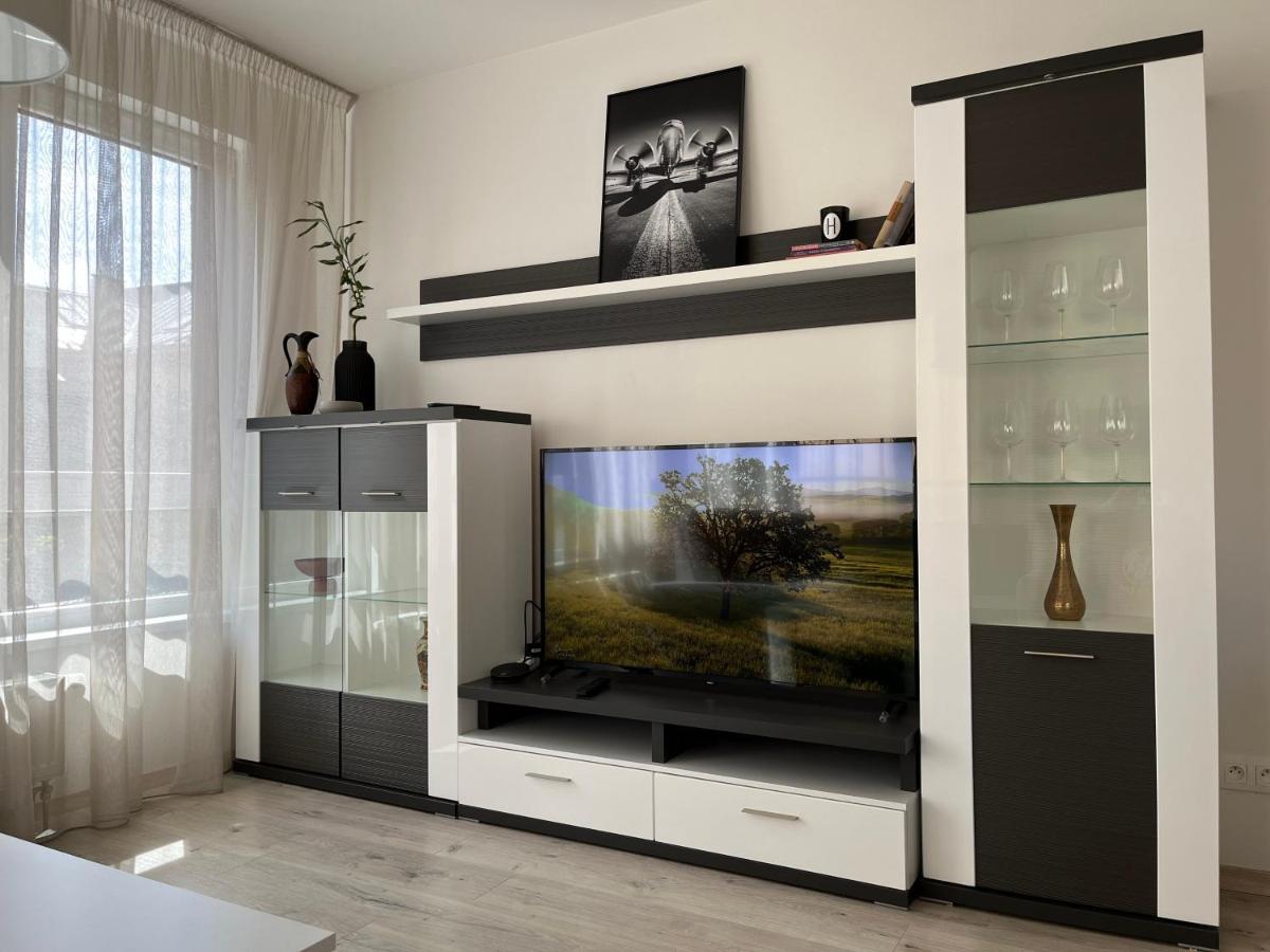 Elegant Escape Apartment II - City Centre Bratislava Dış mekan fotoğraf